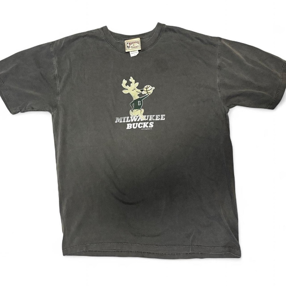 Mitchell & Ness Vintage Milwaukee Bucks Tee + Original Bango Logo